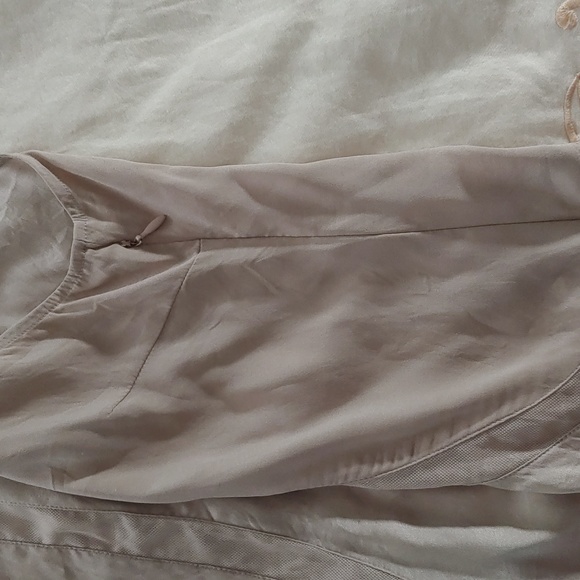 Women's Marciano Sleeveless Silk Top - Picture 6 of 8